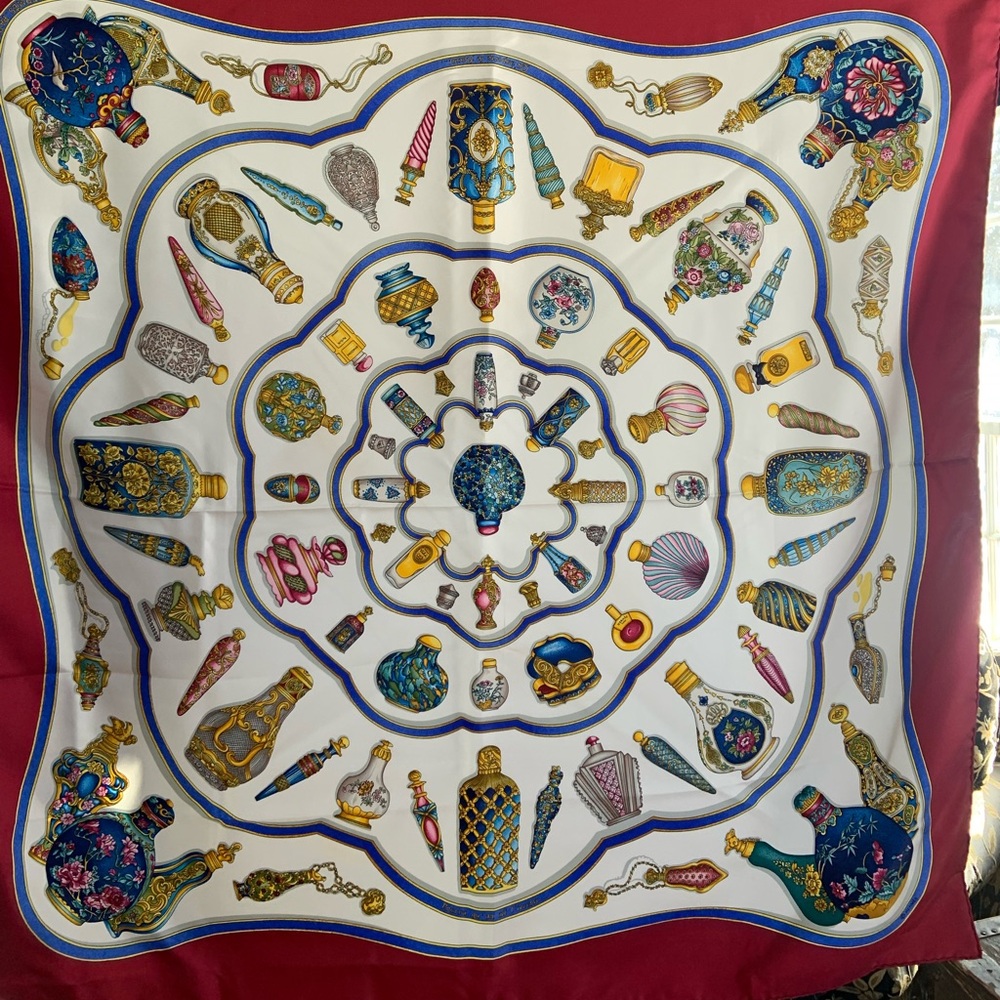 Hermes Vintage Qu’importe le Flacon silk scarf 90x90